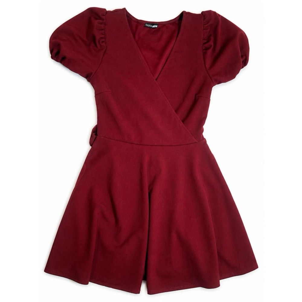 Fashion Nova Burgundy Wine Red Short Sleeve Dress Size Medium Vneck Tie